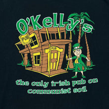 Load image into Gallery viewer, Early 00's O'KELLY'S IRISH PUB "Guantanamo Bay, Cuba" Souvenir Spellout Graphic T-Shirt