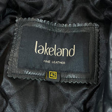 Load image into Gallery viewer, Vintage LAKELAND Fine Leather Genuine Real Black Button Leather Jacket