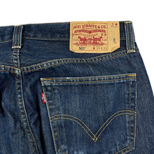 Load image into Gallery viewer, LEVI&#39;S 501 Classic Dark Blue Denim Straight Leg Regular Fit Jeans
