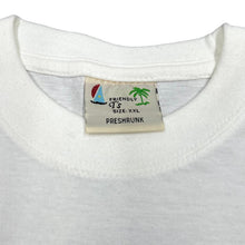 Load image into Gallery viewer, Early 00's Friendly T's JAMAICA "Smile Mon!" Souvenir Tourist Spellout Graphic T-Shirt