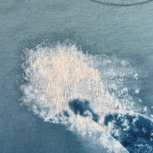 Load image into Gallery viewer, Vintage SEA WORLD Ocra Killer Whale Wildlife Souvenir Graphic Blue Gradient T-Shirt