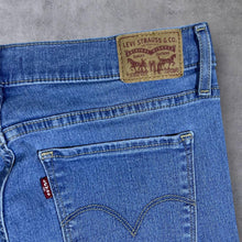 Load image into Gallery viewer, Levi's 312 Shaping Slim Classic Blue Denim Jeans
