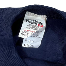 Load image into Gallery viewer, Vintage 80's SAN FRANCISCO ZOO Polar Bear Cub Souvenir Graphic Crewneck Sweatshirt