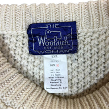 Load image into Gallery viewer, Vintage 90's WOOLRICH Floral Patterned Chunky Knit Wool Sweater Jumper