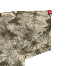 Load image into Gallery viewer, Early 00's SALTROCK Surfer Logo Spellout Graphic Brown Tie Dye T-Shirt