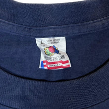 Load image into Gallery viewer, Vintage 90's CLUB ONE "Pittsburgh, PA" Souvenir Graphic Single Stitch T-Shirt