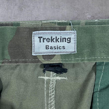 Load image into Gallery viewer, Early 00's Trekking Basics Camo Camouflage Pattern Cargo Combat Trousers