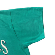 Load image into Gallery viewer, Vintage 90's St. Thomas US Virgin Islands Souvenir Spellout Graphic Single Stitch T-Shirt