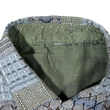 Load image into Gallery viewer, Vintage 90's Crazy Abstract Patterned Long Sleeve Flannel Shirt