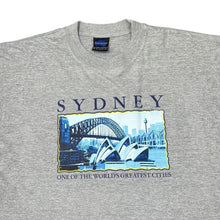 Load image into Gallery viewer, Early 00’s Sydney “One Of The World’s Greatest Cities” Australia Souvenir Graphic T-Shirt