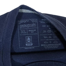 Load image into Gallery viewer, PATAGONIA "Regular Fit" Classic Logo Spellout Graphic Long Sleeve T-Shirt