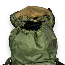 Load image into Gallery viewer, Vintage KARRIMOR Graphic Spellout Lightweight Hiking Outdoor Rucksack Backpack Bag