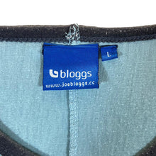 Load image into Gallery viewer, Vintage Bloggs HUDDERSFIELD TOWN AFC Embroidered Football Logo Blue V-Neck T-Shirt