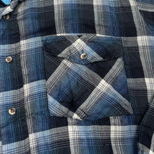 Load image into Gallery viewer, Early 00’s VAN HEUSEN “Winterweights” Tartan Plaid Check Long Sleeve Flannel Shirt