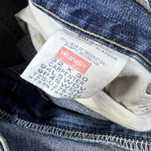 Load image into Gallery viewer, Early 00's WRANGLER "Carpenter" Straight Leg Regular Fit Skater Distressed Blue Denim Jeans