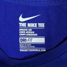 Load image into Gallery viewer, NIKE Basketball Dri-Fit Spellout Graphic Blue T-Shirt