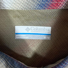 Load image into Gallery viewer, COLUMBIA Omni-Shade Multi Plaid Check Nylon Short Sleeve Shirt
