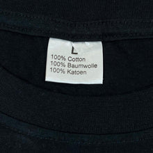 Load image into Gallery viewer, Vintage STAR WARS EPISODE II "Attack Of The Clones" Sci-Fi Movie Spellout Graphic Promo T-Shirt