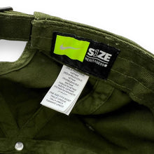 Load image into Gallery viewer, NIKE Heritage 86 Classic Essential Embroidered Mini Swoosh Logo Baseball Cap