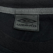 Load image into Gallery viewer, UMBRO Classic Basic Essential Embroidered Mini Logo Spellout Cotton T-Shirt