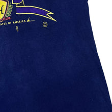 Load image into Gallery viewer, Vintage 90's REYNOLDSBURG "Ohio" USA Souvenir Graphic Single Stitch T-Shirt