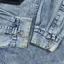 Load image into Gallery viewer, Vintage Men's Company Cowboy Western Acid Wash Blue Denim Long Sleeve Shirt