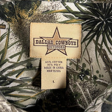 Load image into Gallery viewer, Dallas Cowboys Outdoors Camo Pattern Safari Short Sleeve Button-Up Shirt