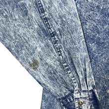 Load image into Gallery viewer, Vintage 90's Traffic Acid Wash Blue Denim Long Sleeve Cotton Shirt