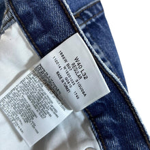 Load image into Gallery viewer, Early 00's WRANGLER "Regular" Classic Blue Denim Distressed Straight Leg Jeans