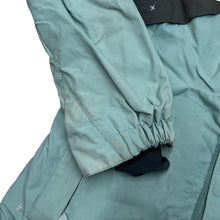 Load image into Gallery viewer, Early 00's O'NEILL Freedom Series Outdoor Hiking Ski Windbreaker Hooded Jacket
