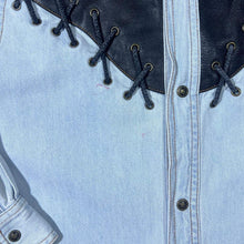 Load image into Gallery viewer, Vintage Cowboy Western Light Blue Denim Popper Long Sleeve Shirt