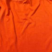 Load image into Gallery viewer, Vintage Trench Ultra (1994) NFL TAMPA BAY BUCCANEERS Football Graphic Single Stitch T-Shirt