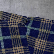 Load image into Gallery viewer, Vintage J-Explorer Navy Plaid Check Long Sleeve Cotton Flannel Shirt