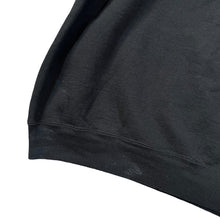 Load image into Gallery viewer, Vintage WARNER BROS. (1991) "London" Looney Tunes Bugs Bunny Souvenir Graphic Crewneck Sweatshirt