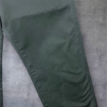 Load image into Gallery viewer, Carhartt "Dallas Pant" Green Camo Trim Relaxed Straight Chino Cropped Trousers