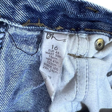 Load image into Gallery viewer, Vintage BHS Universal Jeanswear Classic Blue Denim High Waisted Mom Jeans