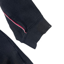 Load image into Gallery viewer, Early 00's FILA Classic Embroidered Mini Logo Black Pullover Hoodie