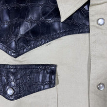 Load image into Gallery viewer, Vintage Black Faux Leather Panel Cowboy Western Beige Popper Long Sleeve Shirt GB 43/44