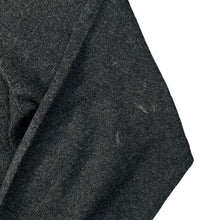 Load image into Gallery viewer, TOMMY HILFIGER Embroidered Mini Logo Pima Cotton Cashmere V-Neck Sweater Jumper