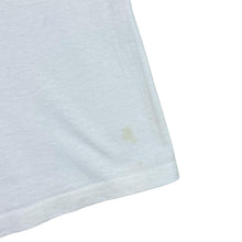 Load image into Gallery viewer, Vintage BIG JOHNSON (2000) "Hawaii" Novelty Souvenir Spellout Graphic White T-Shirt