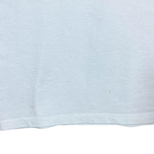 Load image into Gallery viewer, Vintage BIG JOHNSON (2000) "Hawaii" Novelty Souvenir Spellout Graphic White T-Shirt