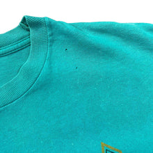 Load image into Gallery viewer, Vintage 90's VIRGINIA BEACH "Virginia" Souvenir Spellout Graphic Single Stitch T-Shirt