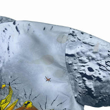 Load image into Gallery viewer, Early 00's Dognose Gothic Y2K Anime Manga Graphic Grey Short Sleeve Shirt