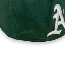 Load image into Gallery viewer, Vintage MLB OAKLAND A’s Oakland Athletics Embroidered Team Logo Baseball Cap