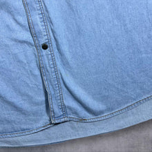 Load image into Gallery viewer, Vintage Stockerpoint Cowboy Western Blue Denim Brown Leather Panel Popper Long Sleeve Shirt