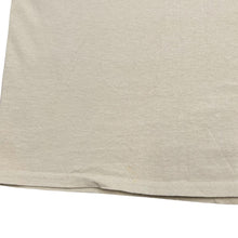 Load image into Gallery viewer, Early 00's JIMMY BUFFETT "Party At The End Of The World 2006" Souvenir Graphic Music Band T-Shirt