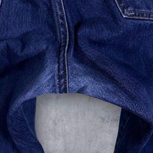 Load image into Gallery viewer, Wrangler "Texas" Classic Blue Straight Leg Regular Fit Denim Jeans