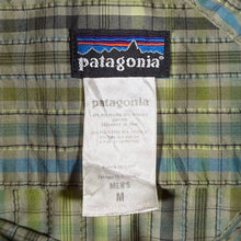 Load image into Gallery viewer, Patagonia Puckerware Shirt Mens M Green Plaid Seersucker Short Sleeve 53000