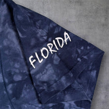 Load image into Gallery viewer, Vintage Back To Earth "Florida" Wolf Animal Wildlife Blue Tie Dye Cotton T-Shirt
