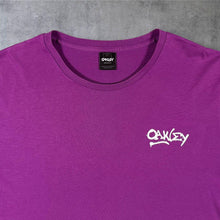 Load image into Gallery viewer, Oakley "Regular Fit" Skater Gorpcore Purple Cotton Short Sleeve T-Shirt
